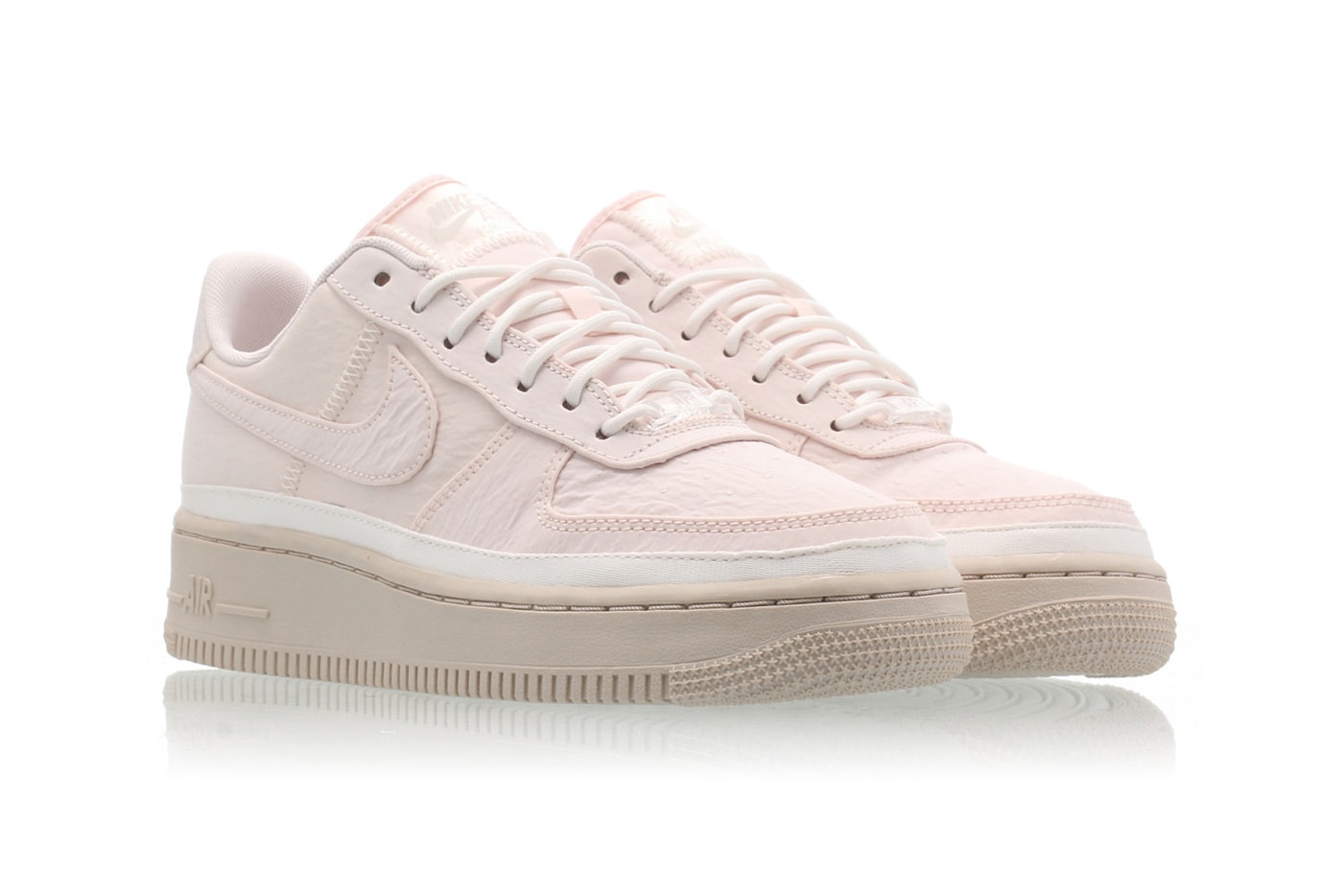 Nike Air Force 1 '07 SE Light Soft Pink Sneakers Trainers Beige Sole