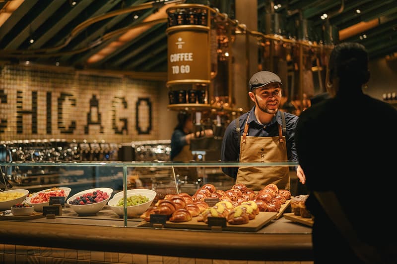 starbucks largest reserve roastery chicago coffee craft cocktails drinks