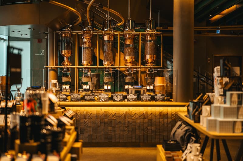 starbucks largest reserve roastery chicago coffee craft cocktails drinks