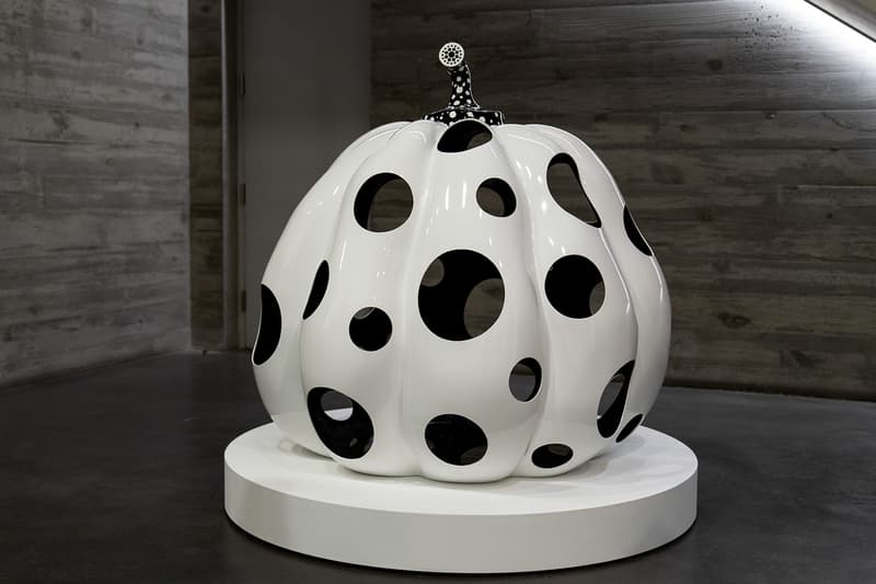 Yayoi Kusama "EVERY DAY I PRAY FOR LOVE" Pumpkin White