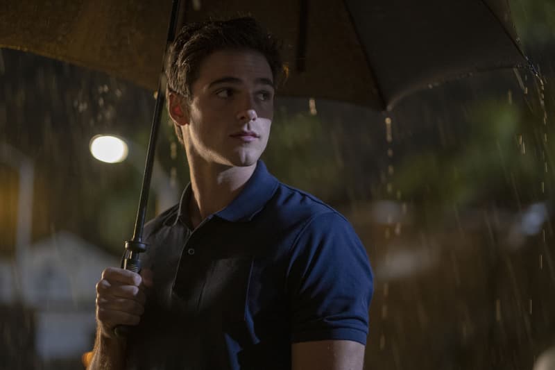 euphoria behind the scenes bts photos by jacob elordi nate jacobs zendaya hunter schafer