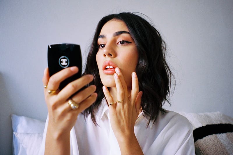 How to Sweat-Proof Your Makeup For New Year's Eve, According to Makeup Artists