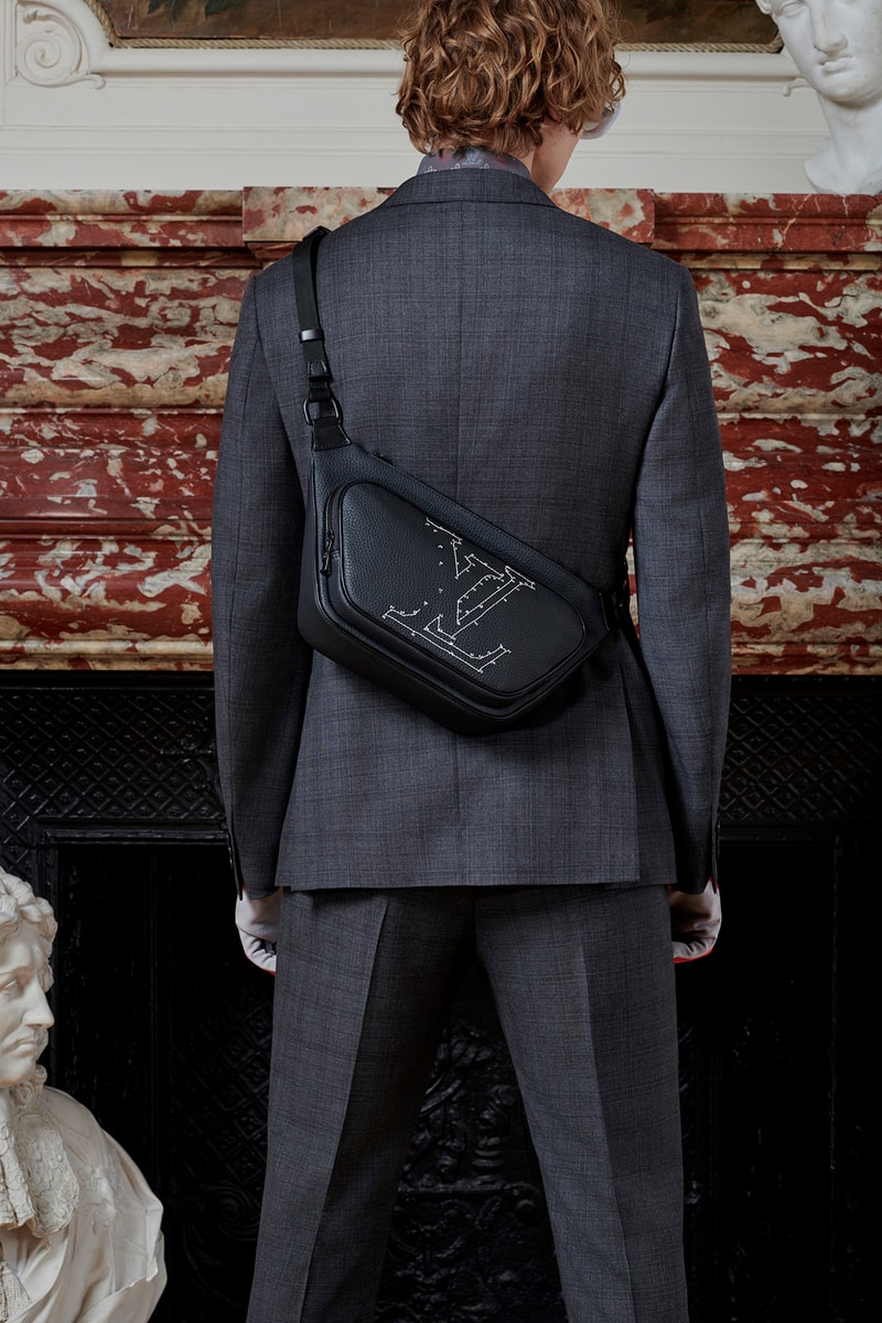 Virgil Abloh Louis Vuitton Pre-Fall 2020 Collection Lookbook Fanny Pack Black
