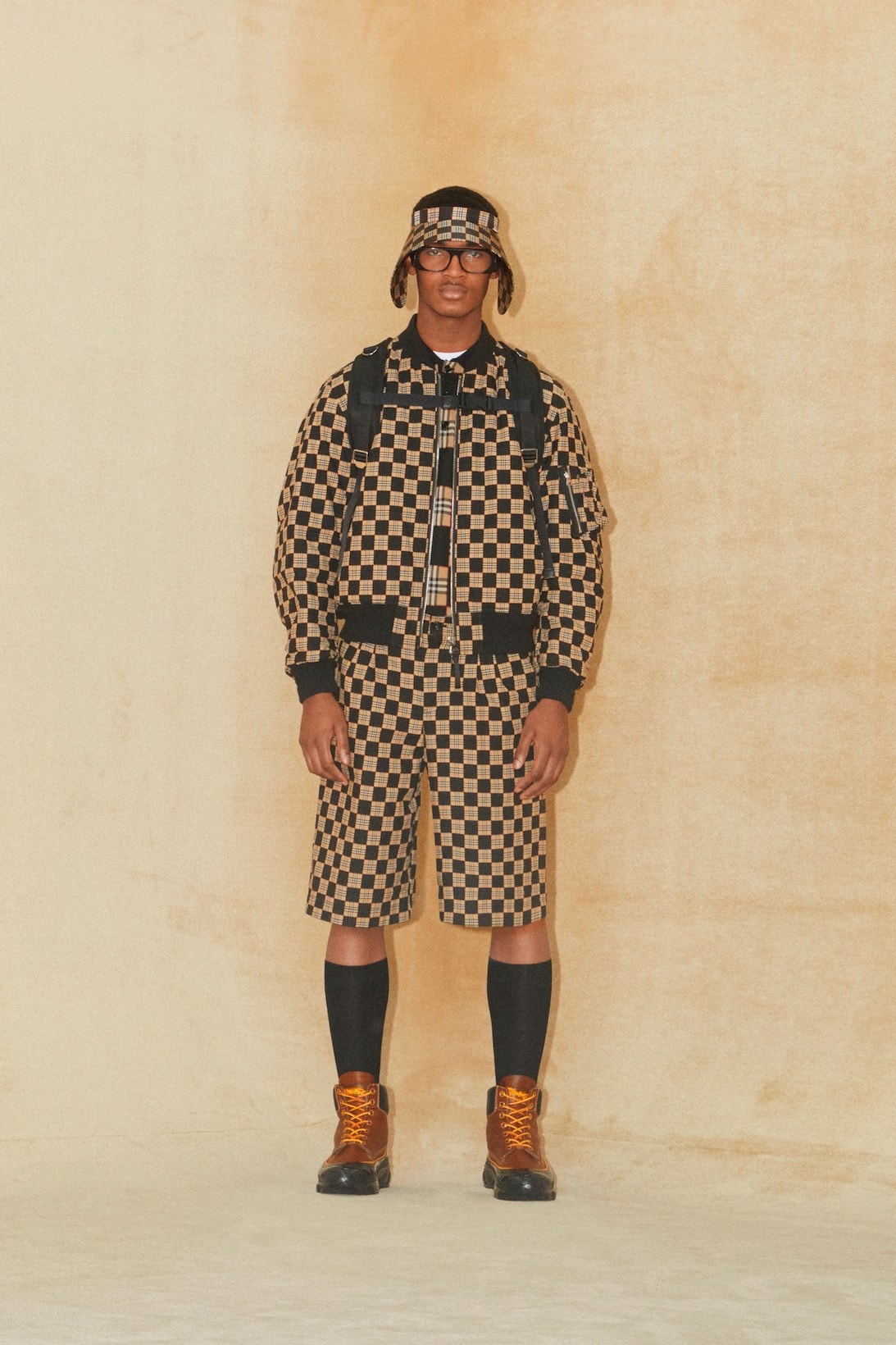 burberry pre fall 2020 collection riccardo tisci tb monogram outerwear skirts bags irina-shayk boots hats accessories 