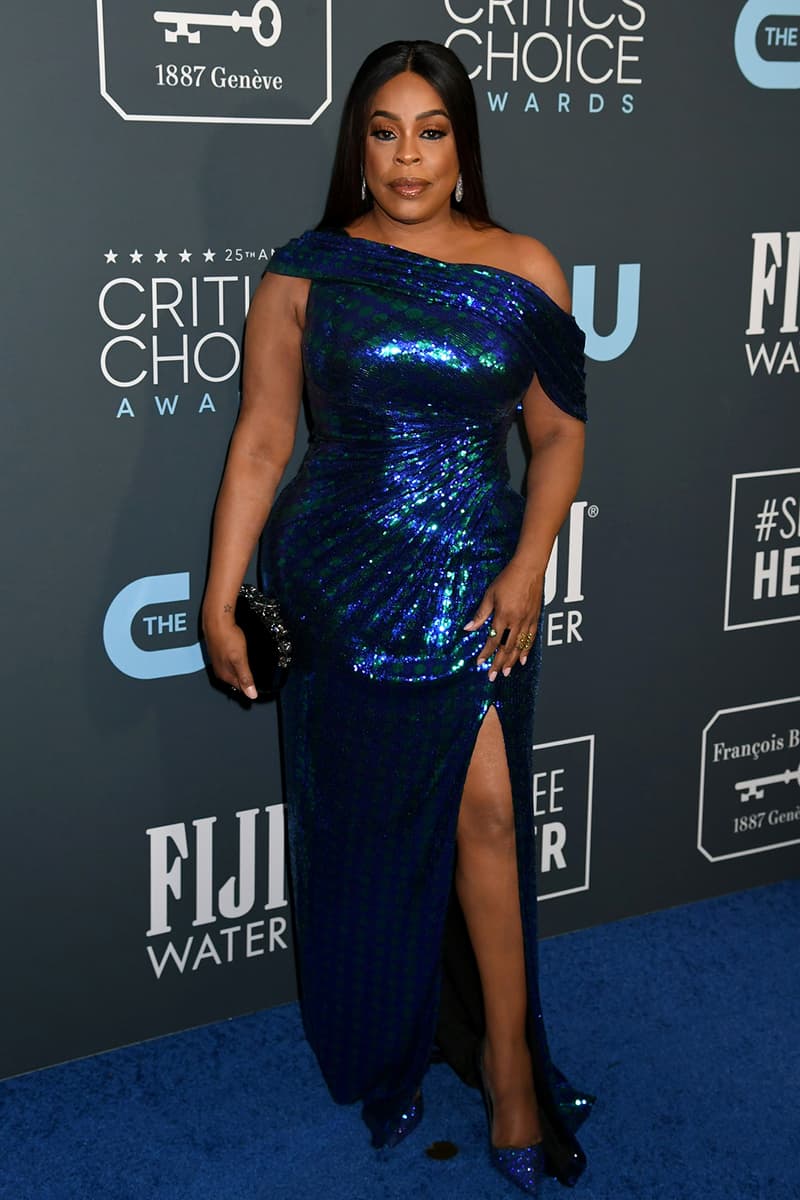 25th critics choice awards best celebrity red carpet looks zendaya saoirse ronan hot pink tom ford dress gown