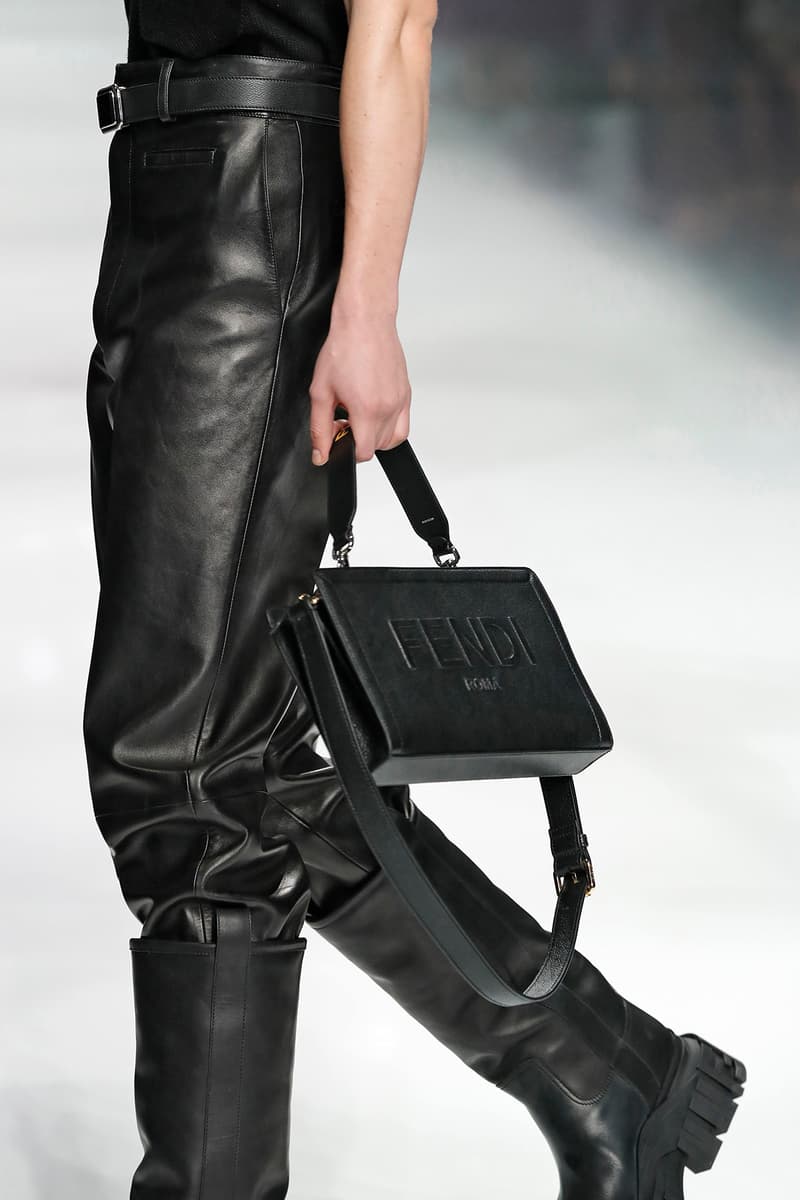 Fendi Fall/Winter 2020 Collection Logo Crossbody Black