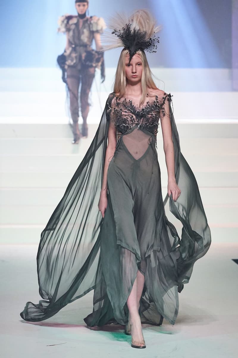 jean paul gaultier paris couture week spring summer collection karlie kloss gigi hadid