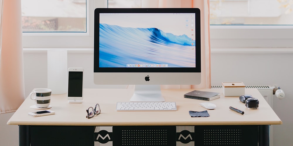 minimalistic desk setup essentials 🌱🖥️, Gallery posted by vanessa