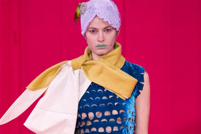 Here Are the Best Makeup and Hair Looks Spotted at Paris Couture Week SS20