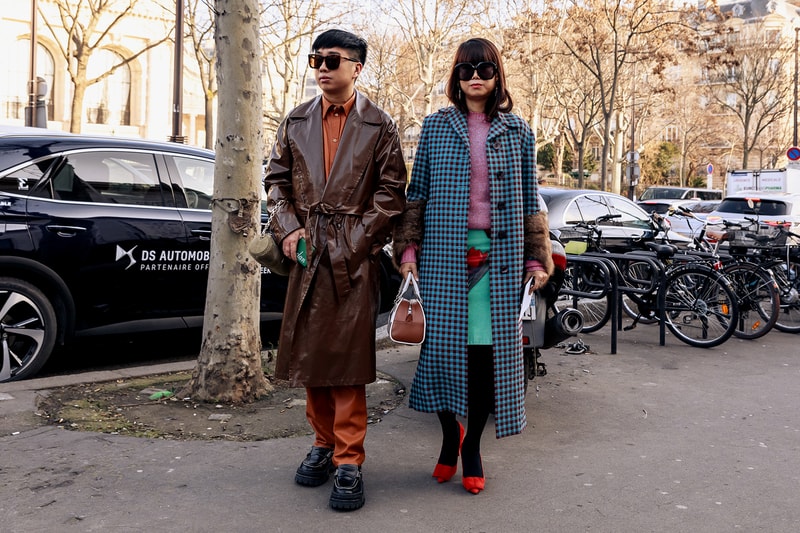 paris couture week spring summer street style adut akech bottega veneta nike air jordan 1 mid melody ehsani collaboration snakers designer bags blazer jeans pants coats outwear shades sunglasses