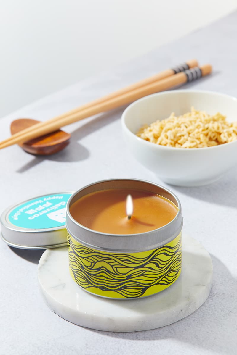 deliveroo hong kong comfort food scented candles burgers chicken nuggets noodles bacon peanut butter valentines day