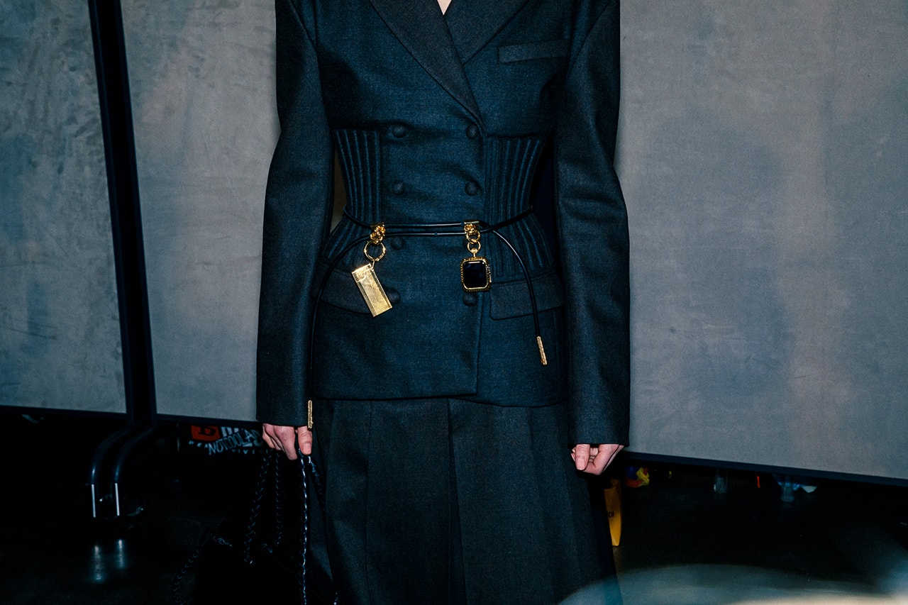 Fendi Fall Winter 2020 FW20 Silvia Venturini Milan Fashion Week Runway Show Backstage Model Bag Accessories Belt