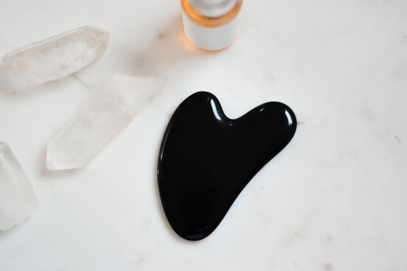 gua sha facial tool skincare beauty rose quartz