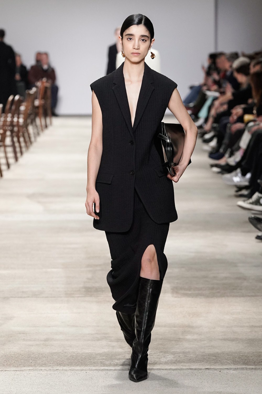 Jil Sander Fall/Winter 2020 Collection Runway Show Vest Skirt Black