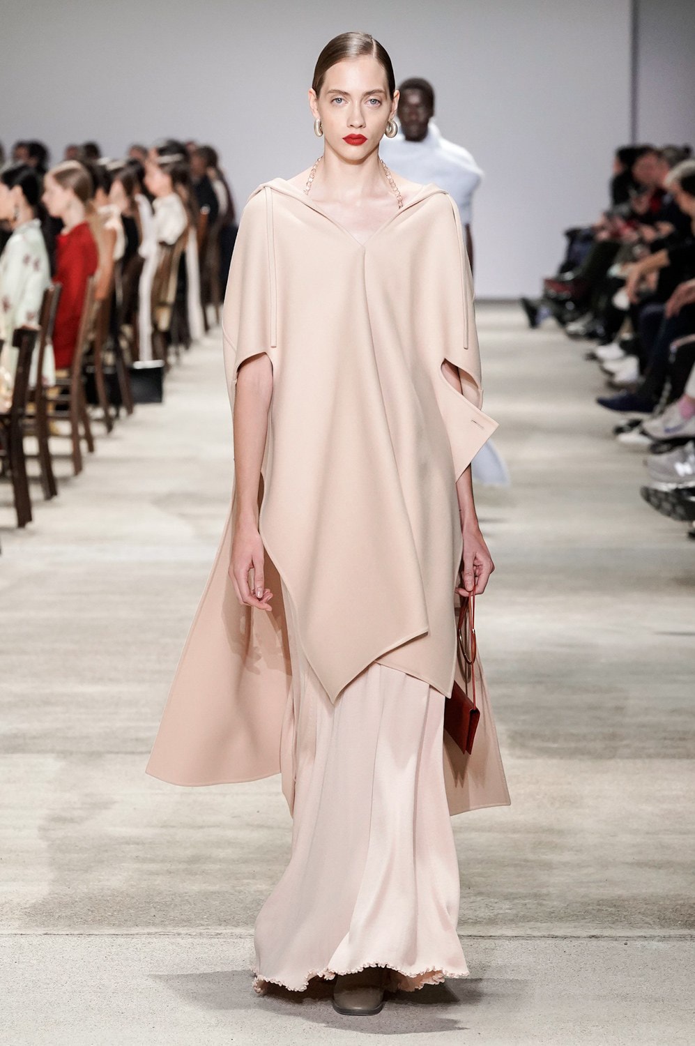Jil Sander Fall/Winter 2020 Collection Runway Show Poncho Pink