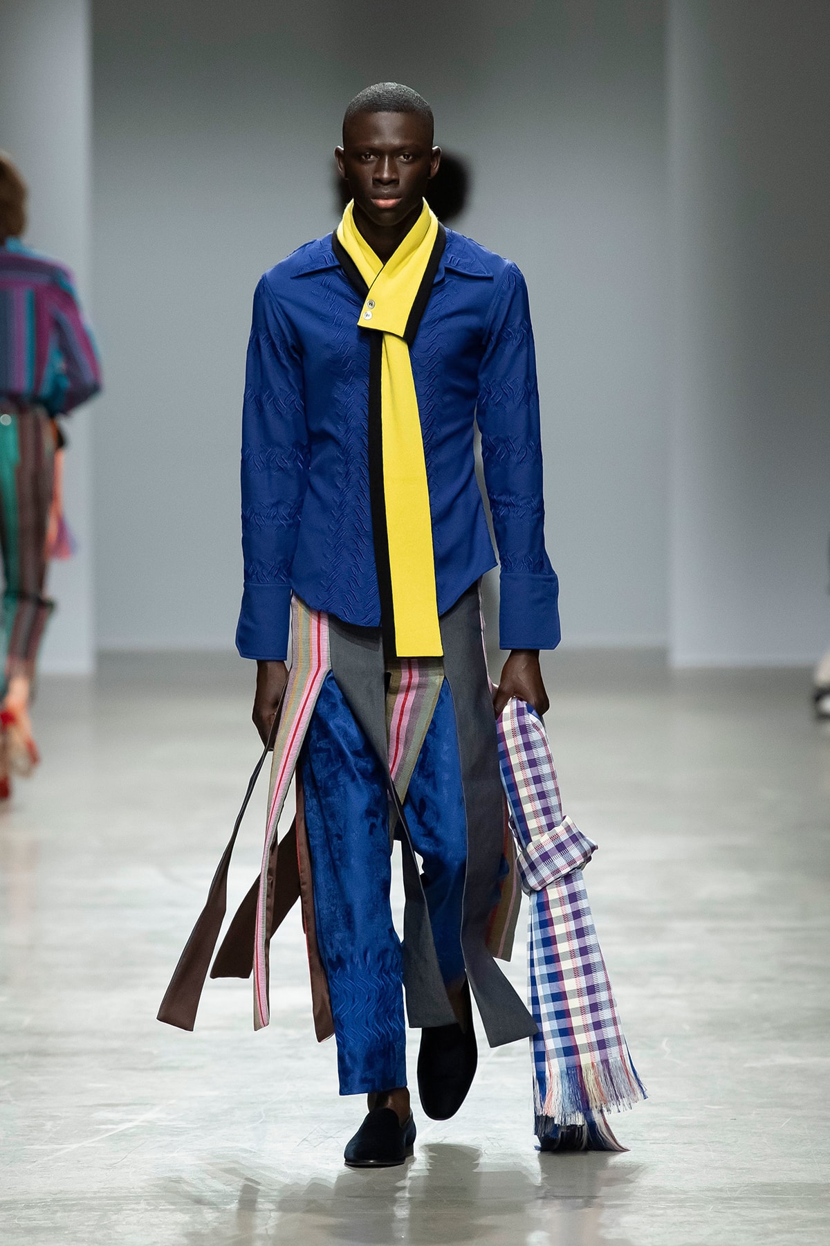 Kenneth Ize Fall/Winter 2020 Collection Runway Show Shirt Blue Tie Yellow