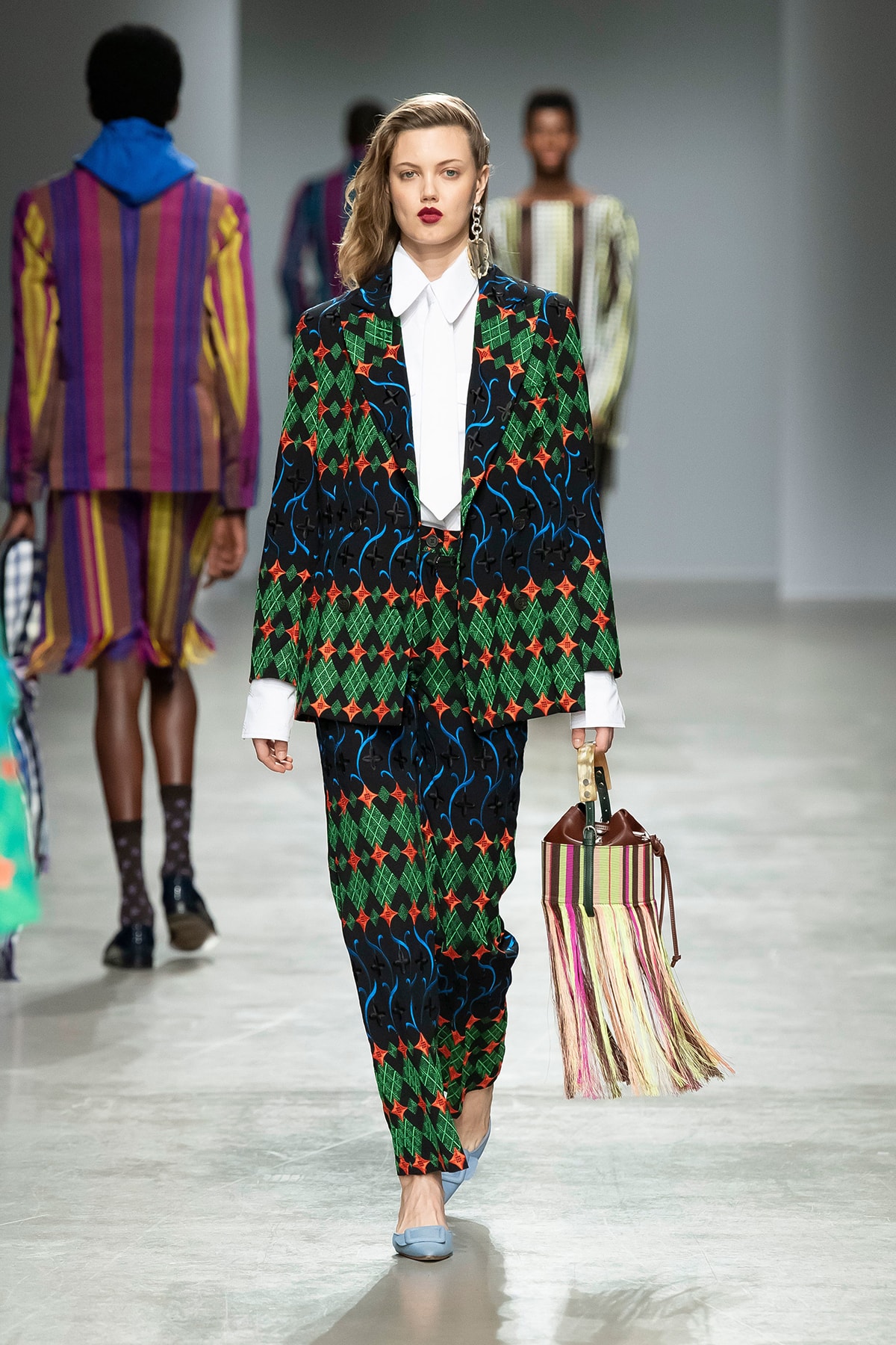 Kenneth Ize Fall/Winter 2020 Collection Runway Show Suit Embroidered