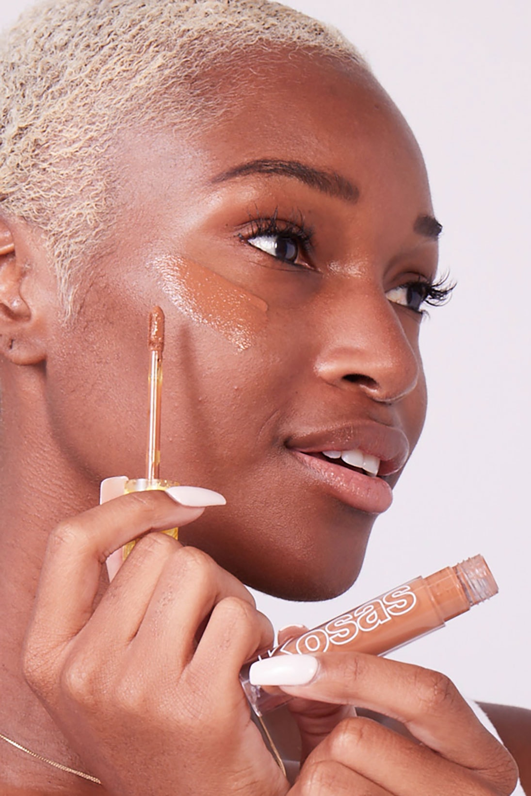 kosas revealer super cream brightening concealer skincare makeup clean beauty