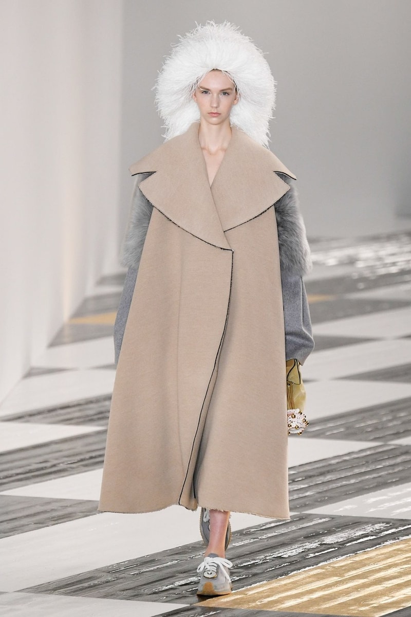 Loewe Fall/Winter 2020 Collection Runway PFW Show Jonathan Anderson Paris Fashion Week 