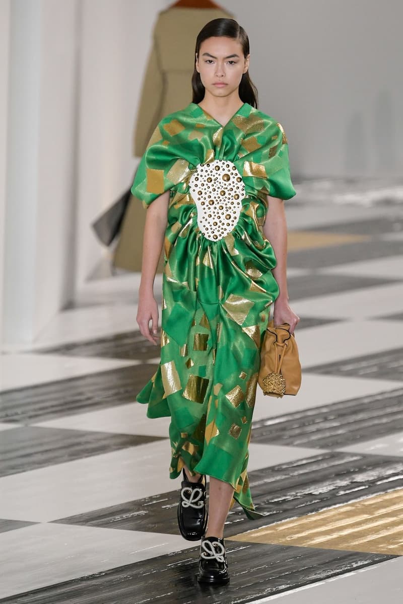 Loewe Fall/Winter 2020 Collection Runway PFW Show Jonathan Anderson Paris Fashion Week 