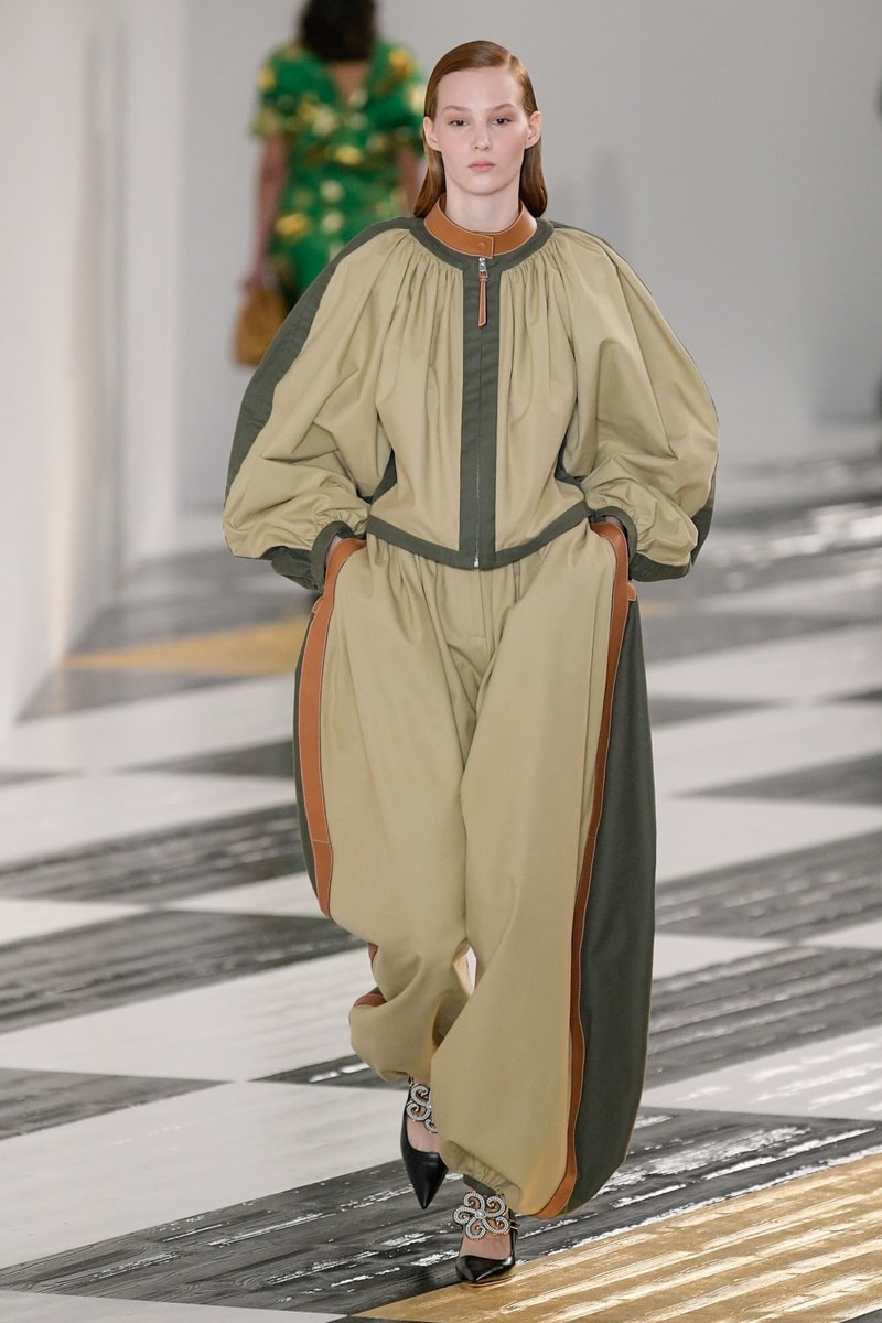 Loewe Fall/Winter 2020 Collection Runway PFW Show Jonathan Anderson Paris Fashion Week 