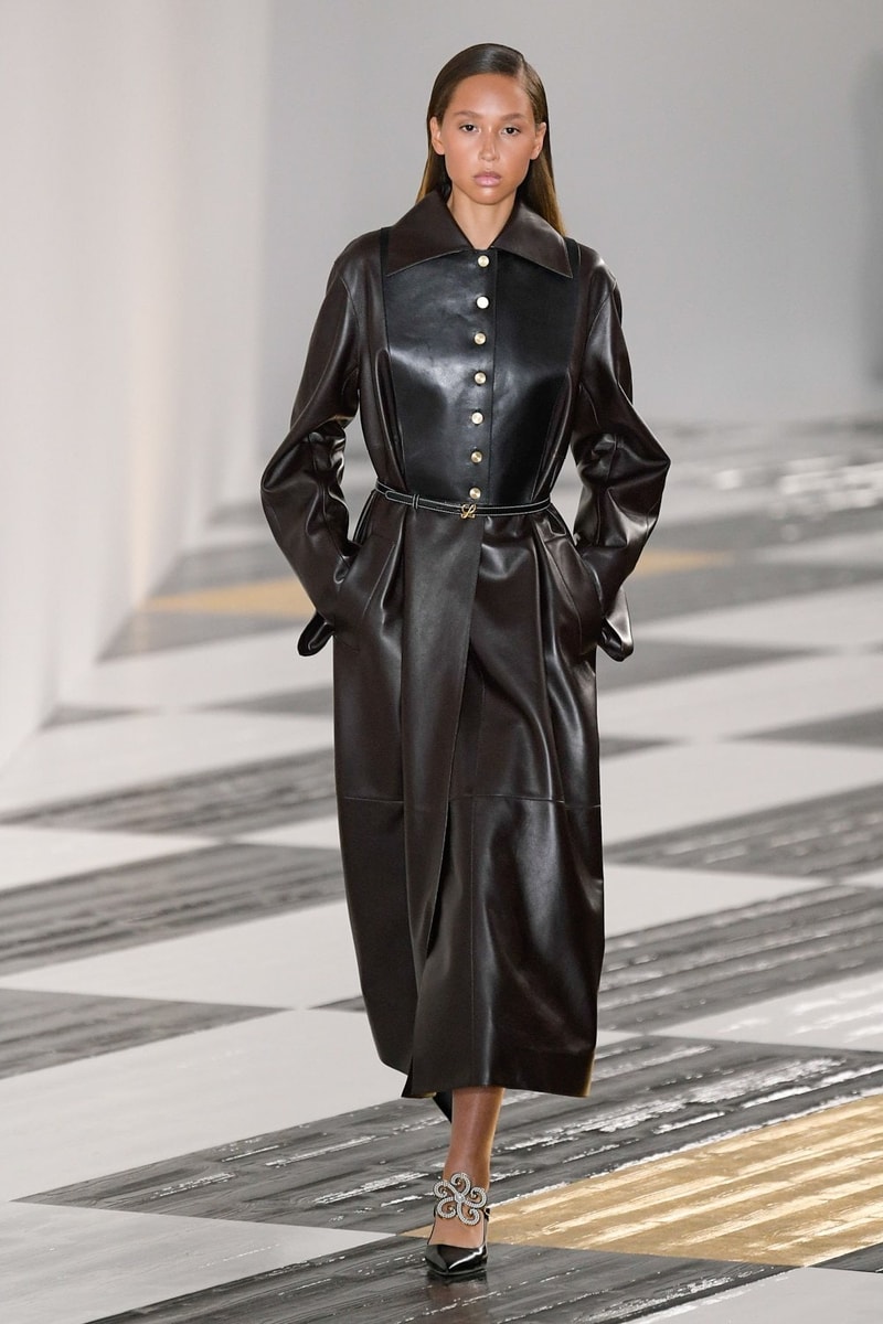 Loewe Fall/Winter 2020 Collection Runway PFW Show Jonathan Anderson Paris Fashion Week 