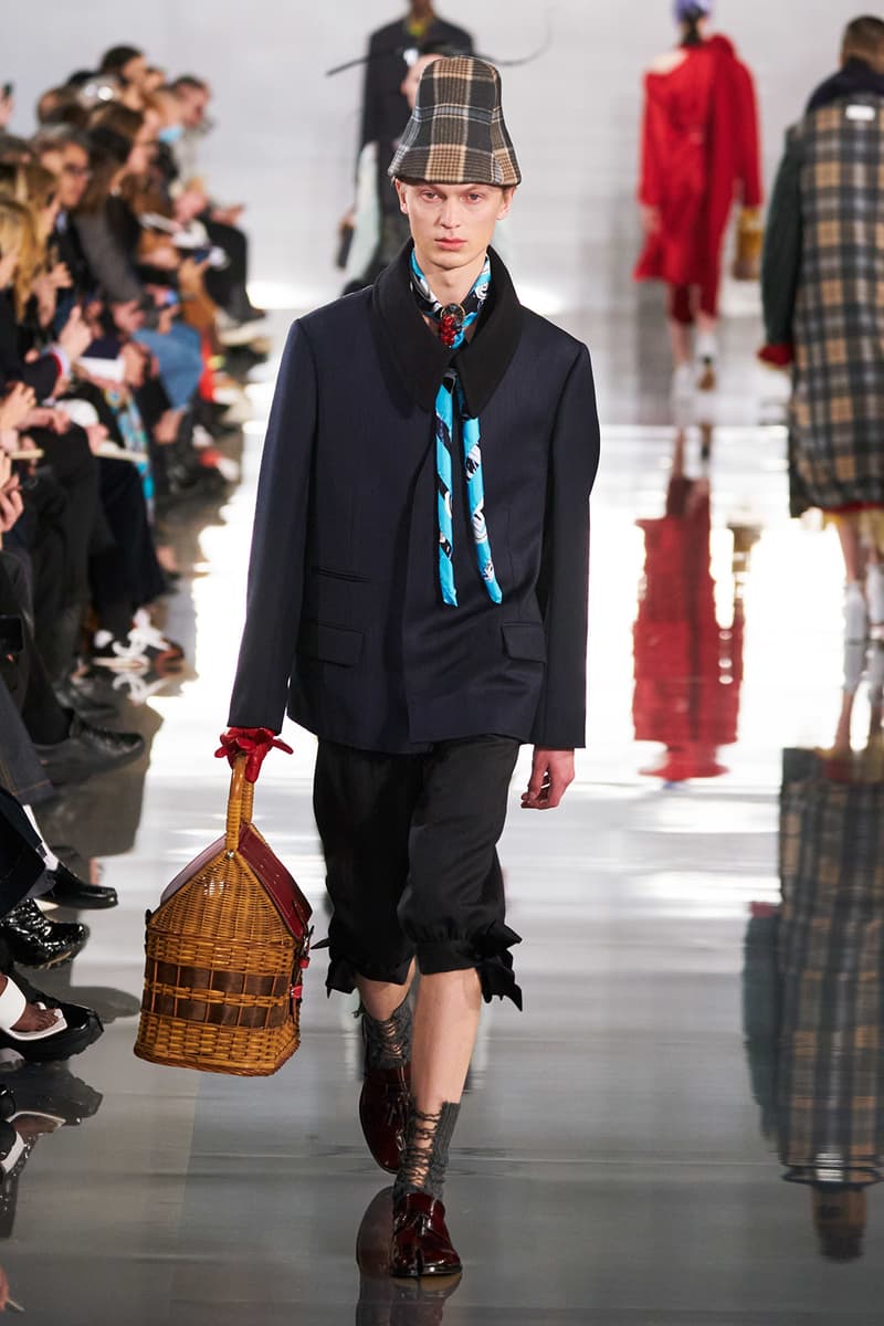 Maison Margiela Fall/Winter 2020 Collection Runway Show Coat Black Wicker Bag