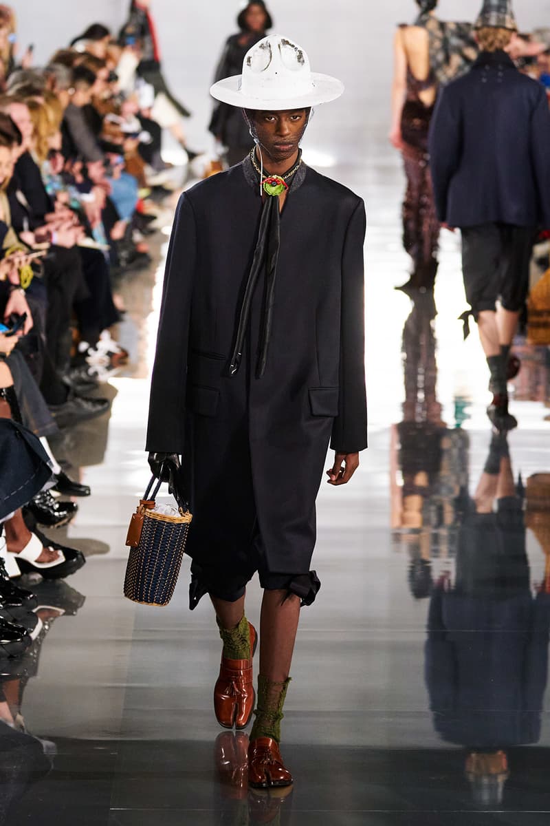 Maison Margiela Fall/Winter 2020 Collection Runway Show Coat Black