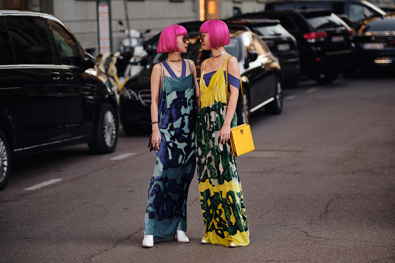 Ami Aya Japanese Twins Street Style Trends Milan Fashion Week Fall Winter 2020 FW20 influencers pink hair bob