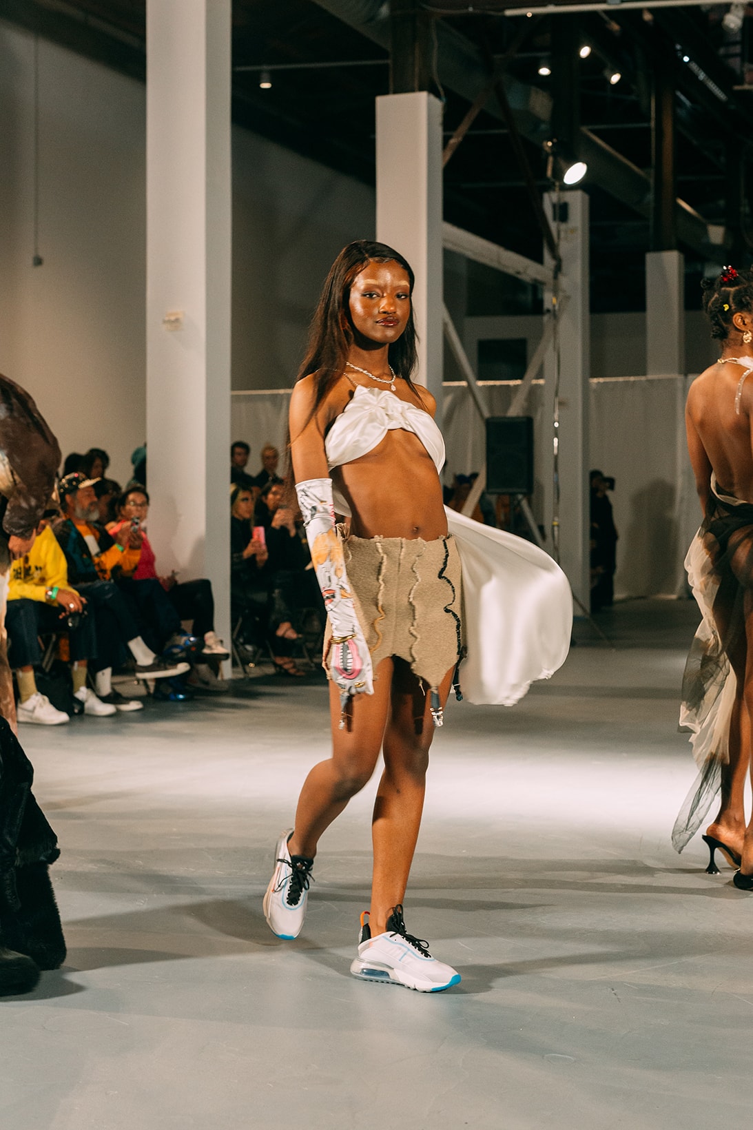 no sesso pierre davis arin hayes autumn randolph fall winter collection los angeles runway show skirt sneakers bralette gloves