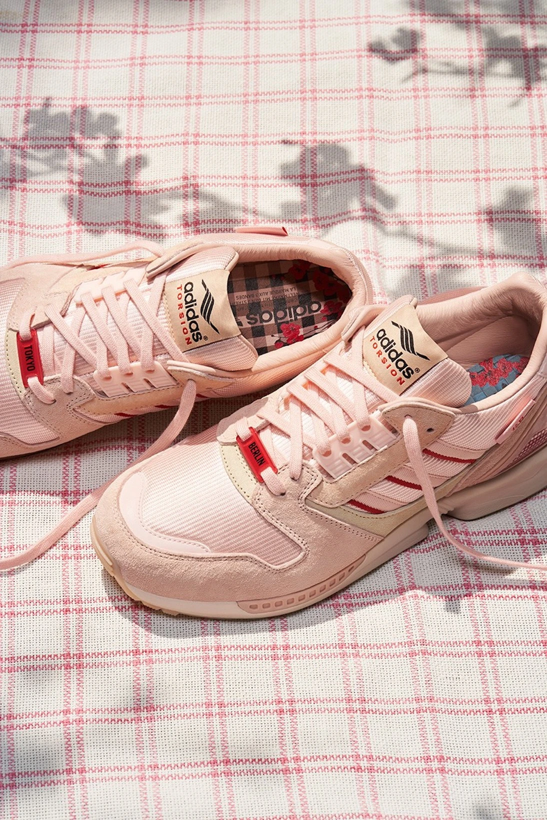 adidas zx 8000 sneakers kirschblutenallee pack pink blue grey release hanami yozakura festival sneakerhead footwear shoes