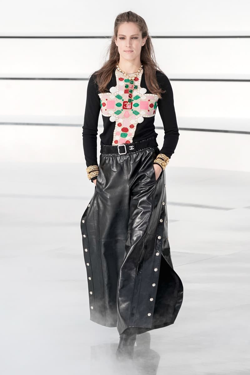 chanel Pre-Owned Fall/Winter 2020 Runway Collection PFW Gigi Hadid Fashion Show