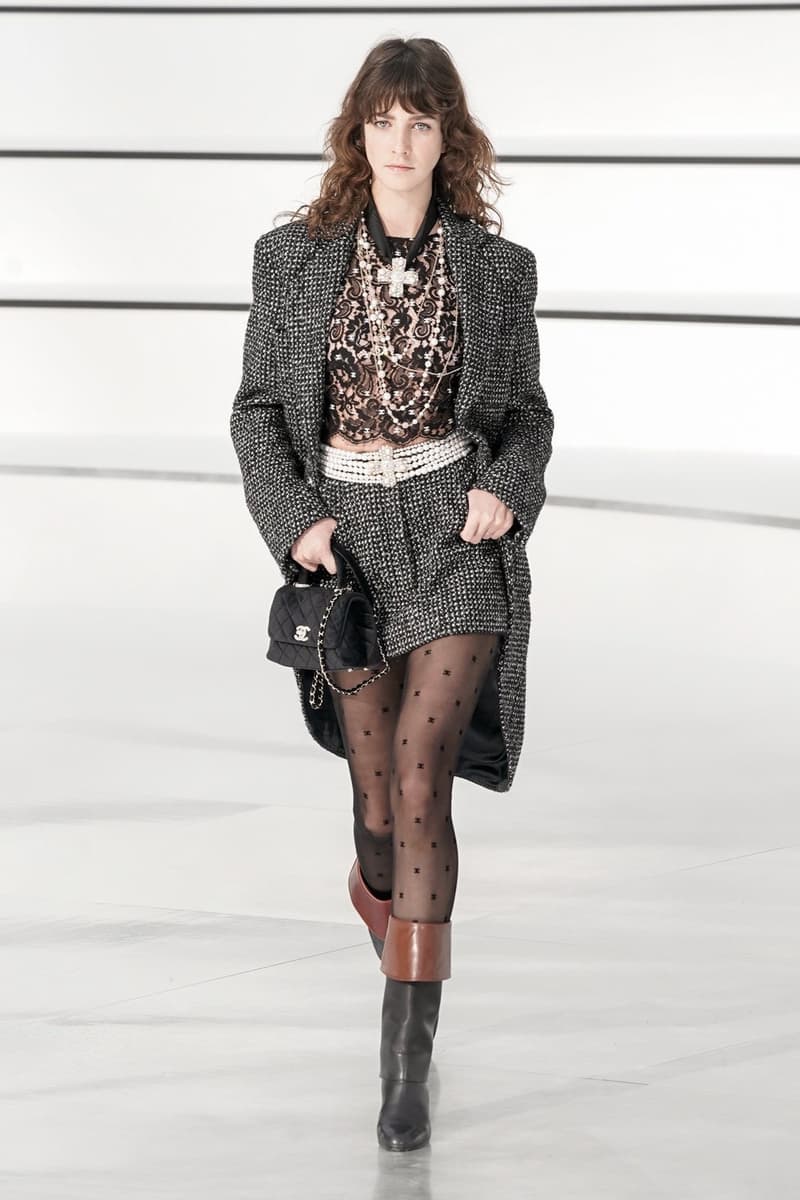 chanel Pre-Owned Fall/Winter 2020 Runway Collection PFW Gigi Hadid Fashion Show