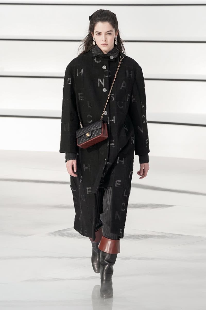 Chanel Fall/Winter 2020 Runway Collection PFW Gigi Hadid Fashion Show