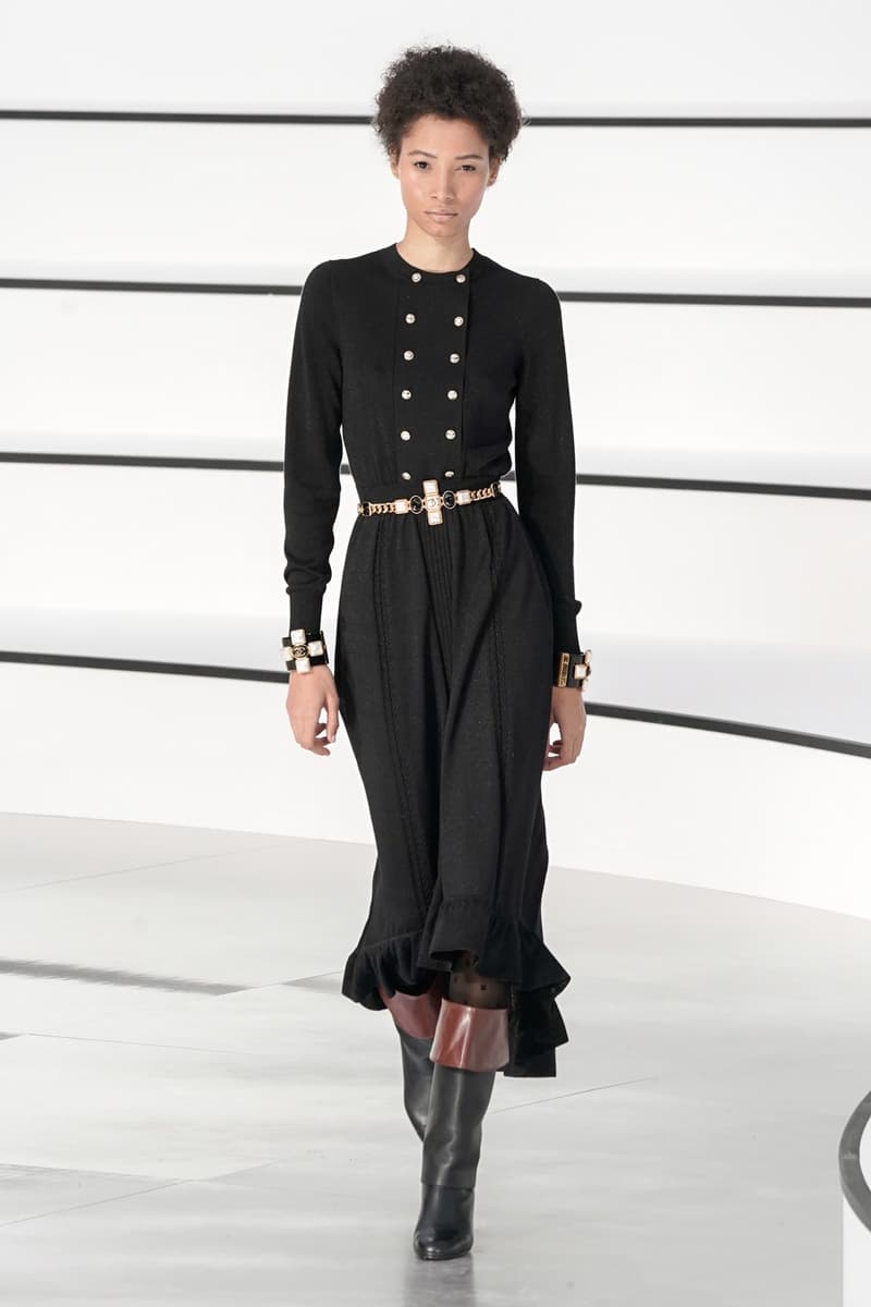 chanel Pre-Owned Fall/Winter 2020 Runway Collection PFW Gigi Hadid Fashion Show