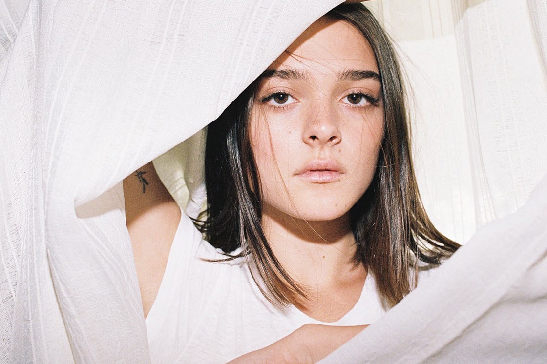 人気ダウンロード Charlotte Lawrence 壁紙 無料ダウンロードhd壁紙画像