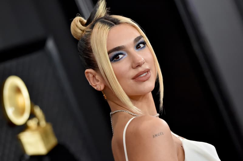 How To Get On The Chunky '90s Highlights Trend Dua Lipa FKA Twigs Hair Inspiration Dye Bleach How To