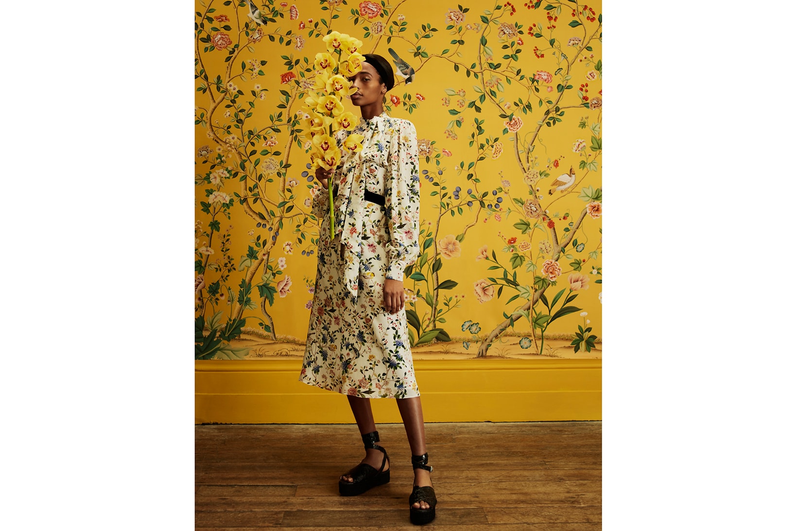 Erdem de Gournay Collaboration Floral Mint Green Yellow Wallpaper Dresses Home Interior