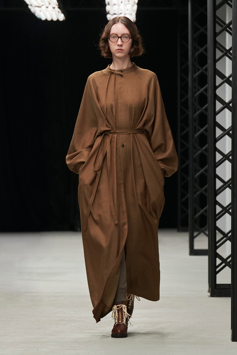 HYKE Fall/Winter 2020 Collection Runway Show Tie Neck Dress Brown
