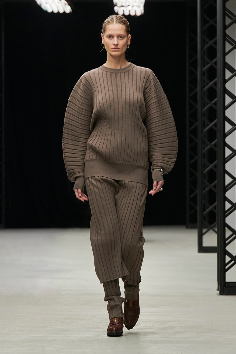 HYKE Fall/Winter 2020 Collection Runway Show Top Pants Brown