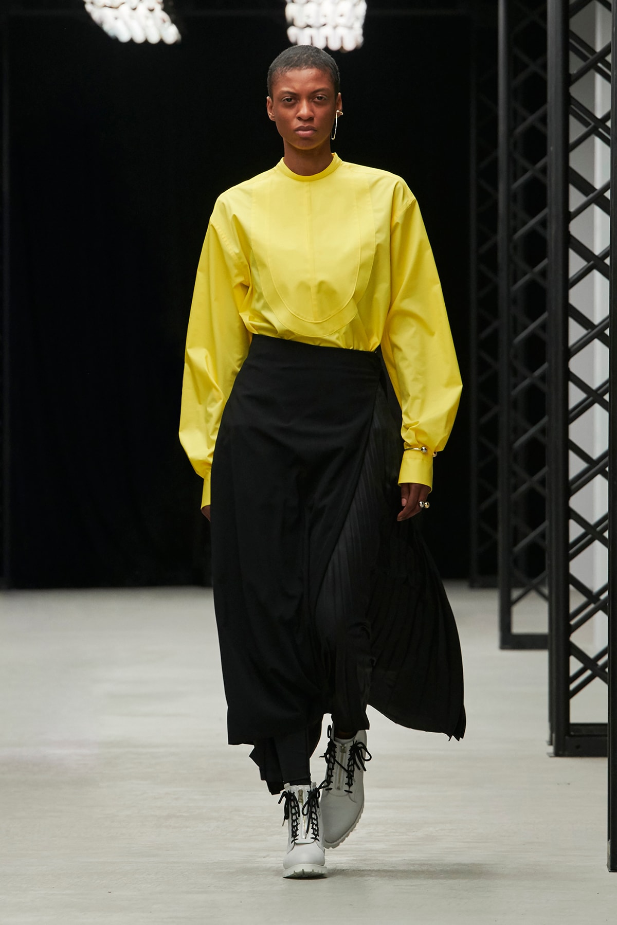 HYKE Fall/Winter 2020 Collection Runway Show Top Yellow Skirt Black