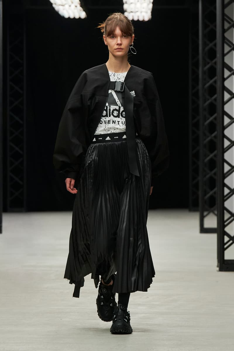 HYKE Fall/Winter 2020 Collection Runway Show Coat Black