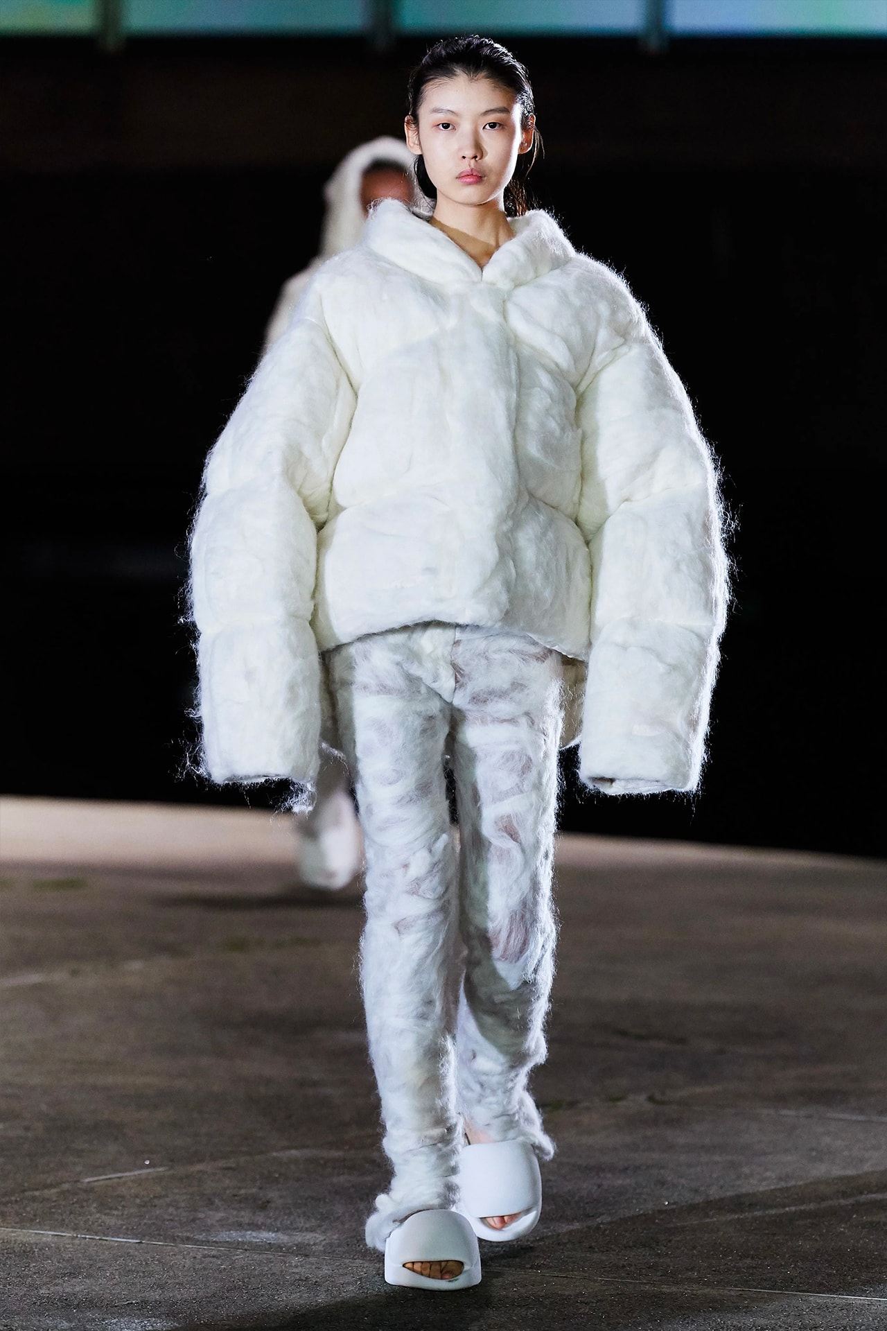 Kanye West YEEZY Season 8 Show Paris Fashion Week Runway Model jacket white fuzzy hairy pants slides sandals