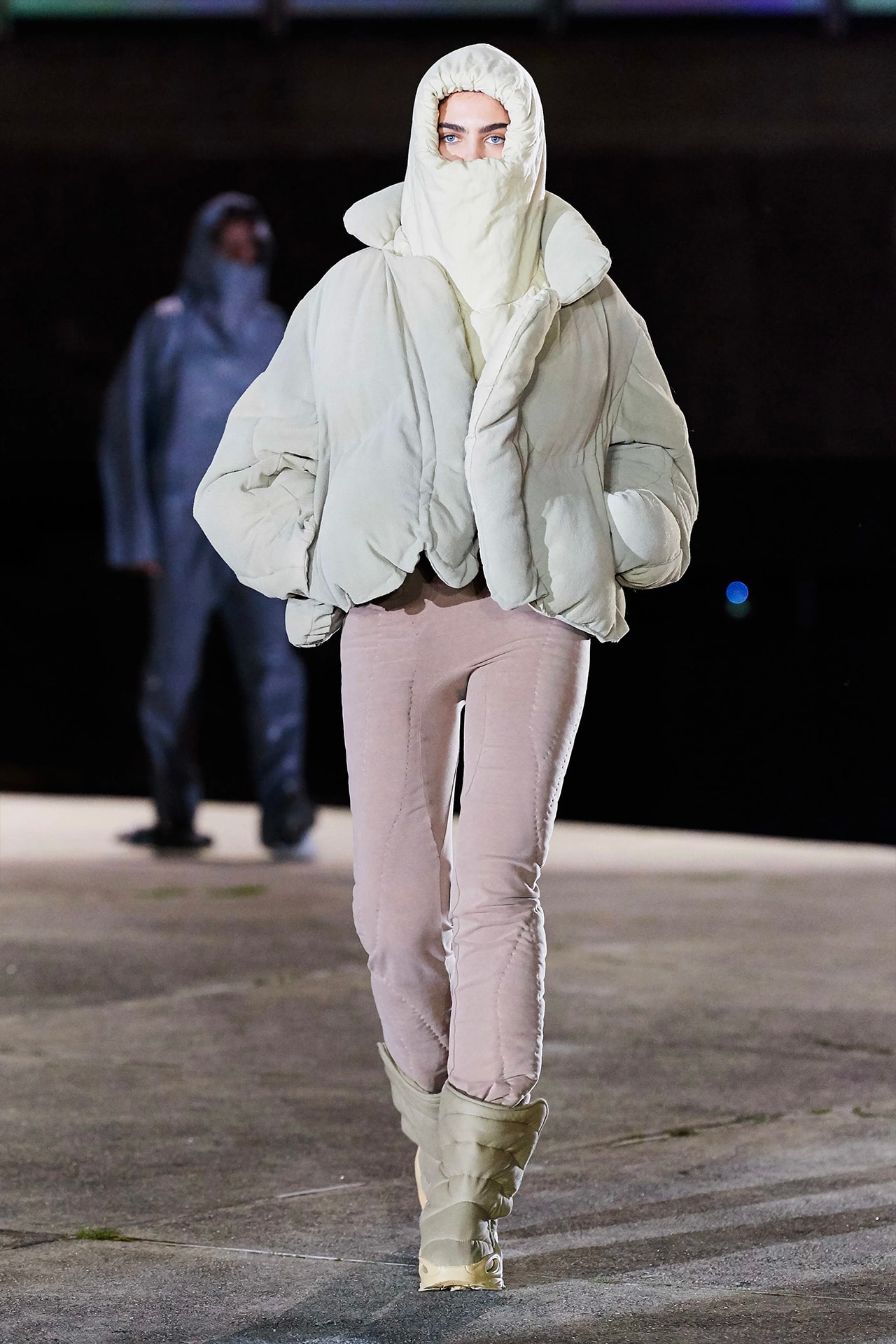Kanye West YEEZY Season 8 Show Paris Fashion Week Runway Model puffer jacket hoodie boots