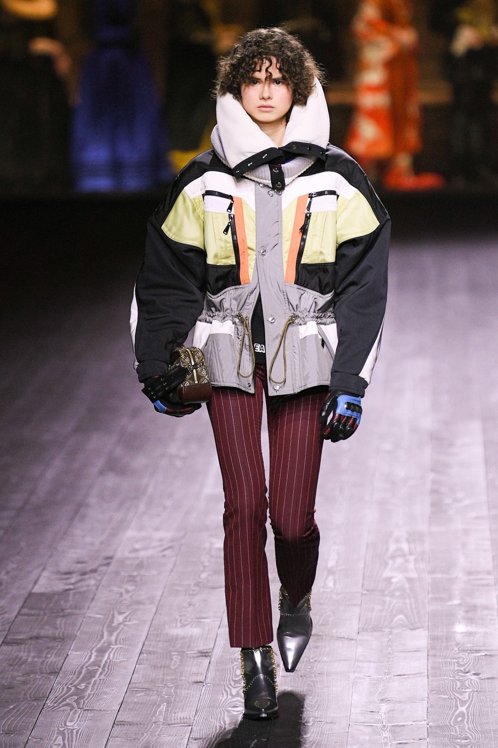 Louis Vuitton Fall/Winter Collection Runway Show Jacket Drawstring Waist