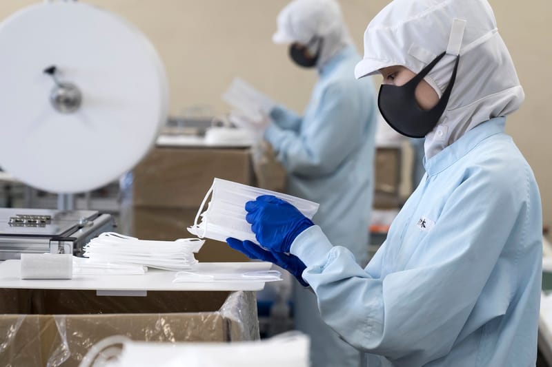 UNIQLO and Fast Retailing to Donate 10 Million Medical Masks