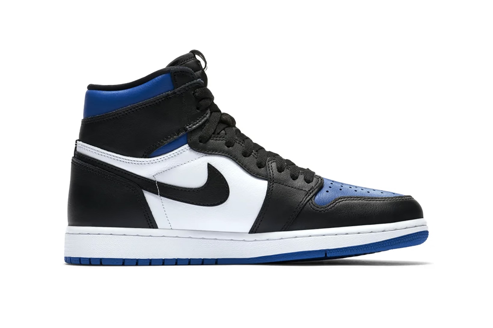 nike air jordan 1 retro high og sneakers black blue white colorway shoes sneakerhead footwear