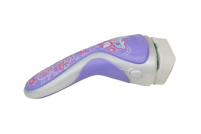 hello kitty sanrio schick intuition collaboration limited edition razors pure nourishment sensitive green purple