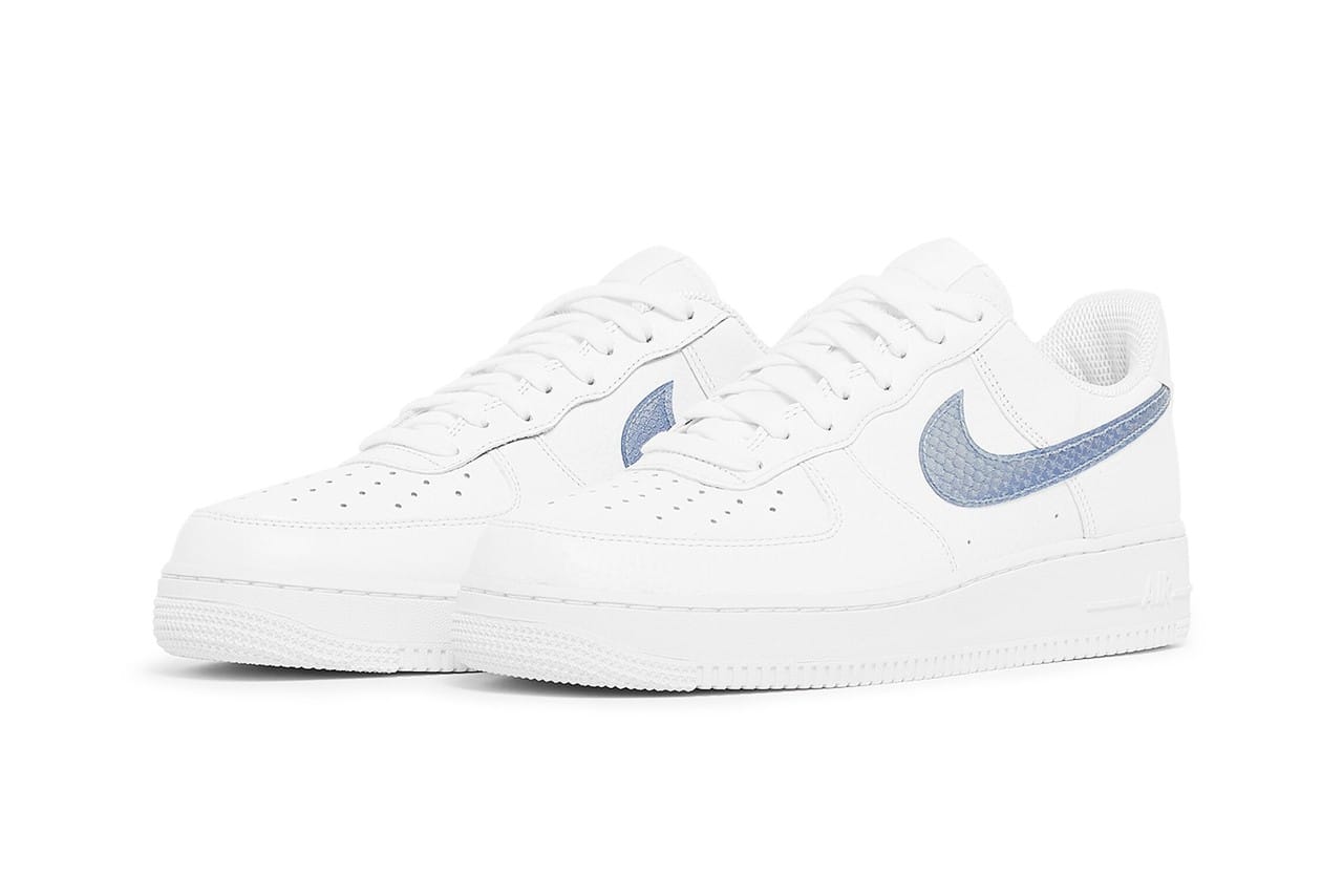 nike air force 1 trainers in white snakeskin trim