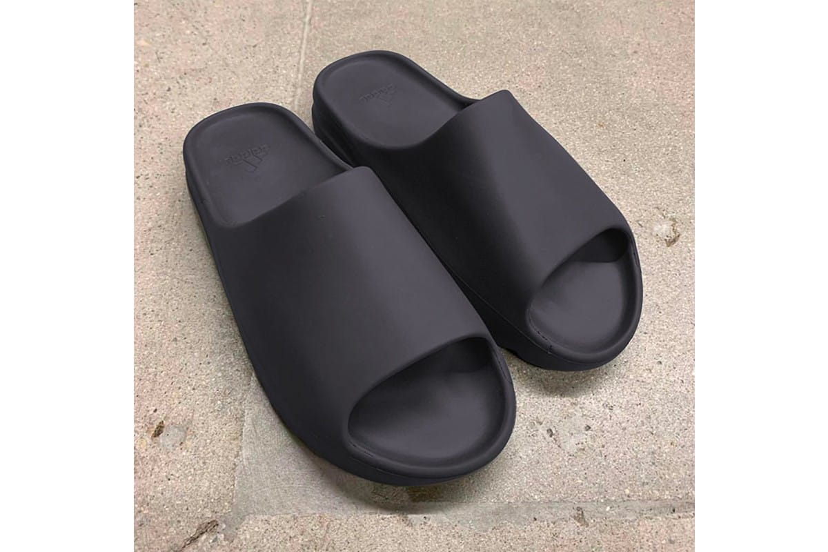 what are yeezy slides made of